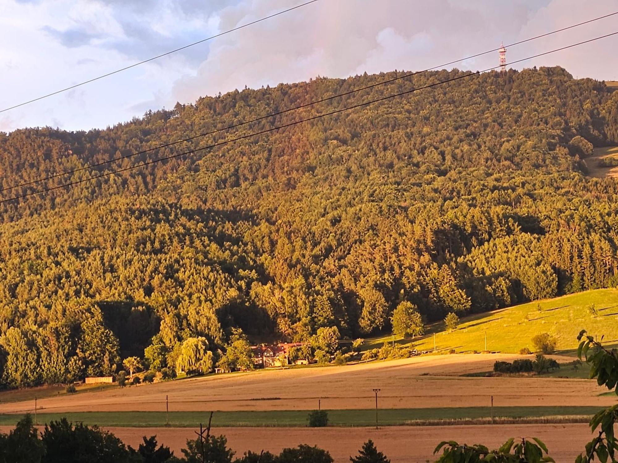 Božská usedlost Prackov Exterior foto